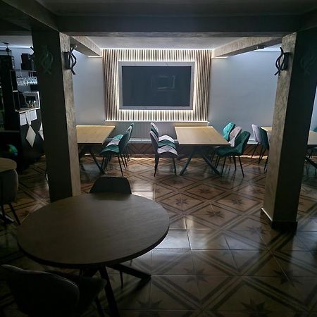 Cabanutele Din Lemn Villa Chiscau Exteriör bild